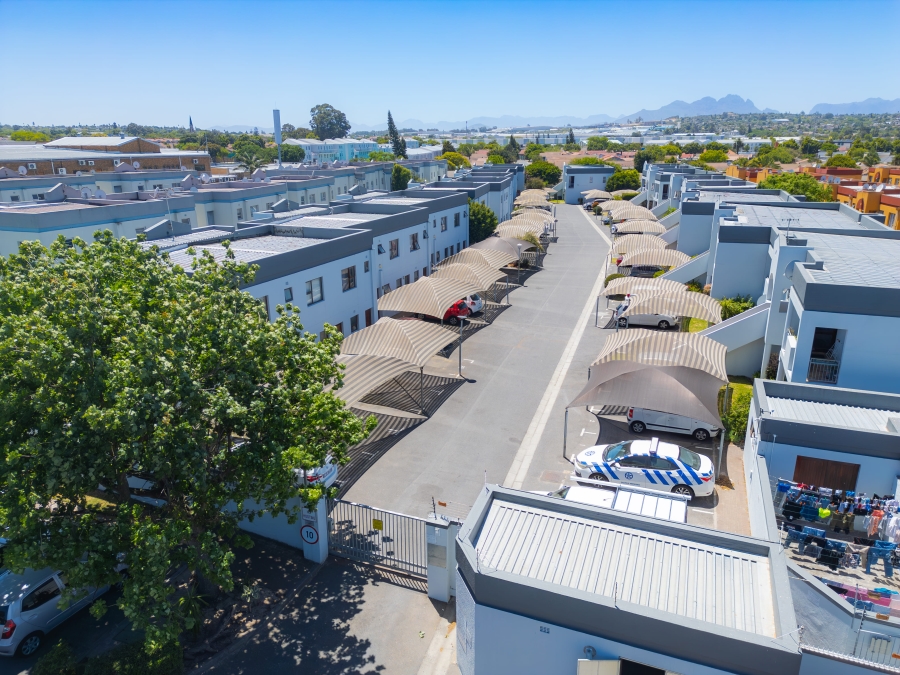 1 Bedroom Property for Sale in Ferndale Western Cape